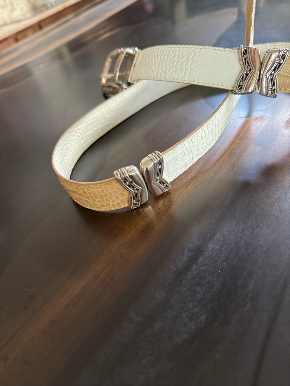 Brighton Cream Tan Reversible Croc Embossed Leather Belt Scroll Buckle Size 32 - Picture 5 of 7